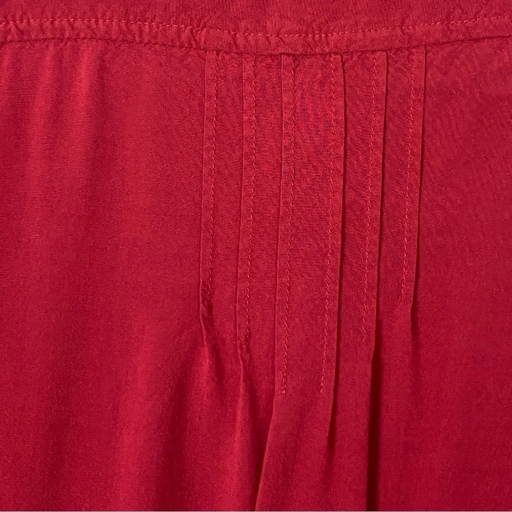 Old Navy Button Up Top Womens Sz Med Red 100% Rayon Flowy - Picture 8 of 9